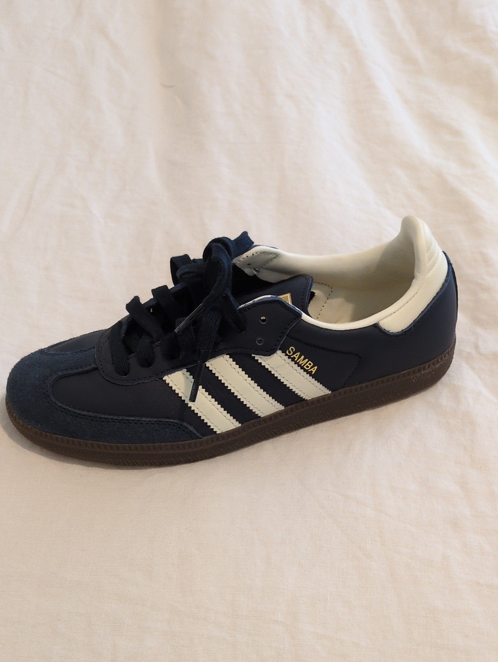 ADIDAS Samba Navy and White, like new